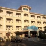 convenient resort hotel - frontview