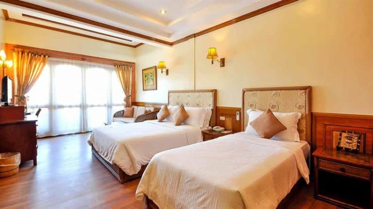 Guest Friendly Hotels in Boracay - Red Coconut Hotel - Bedroom