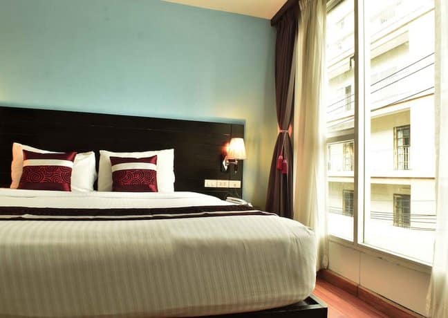 guest friendly hotels in Bangkok - Boss Suites Nana - Bedroom