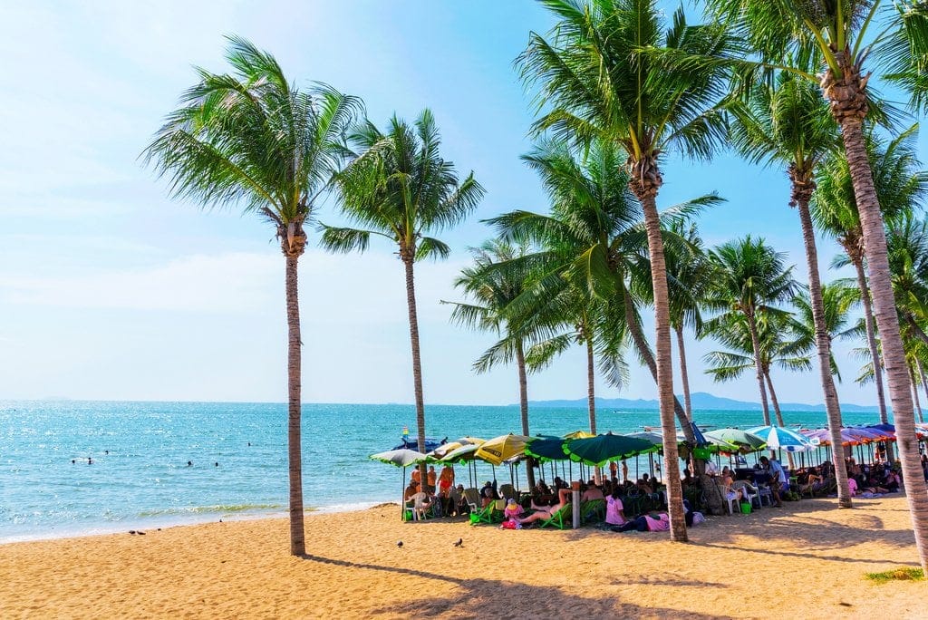 Best place to meet with hot thai girls - thailand jomtien beach