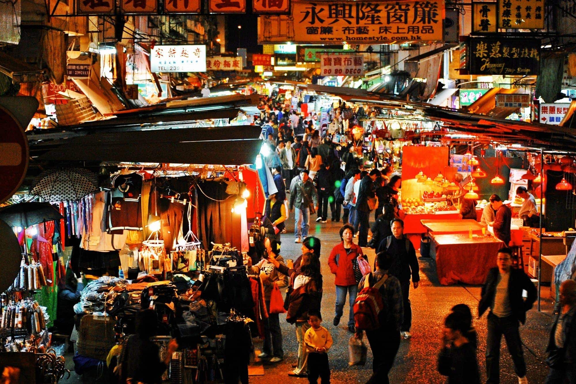 Best place to shopping - Night markets