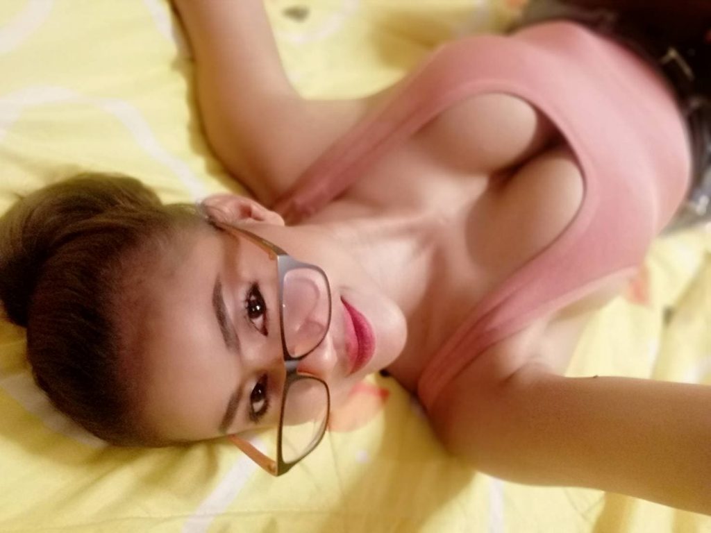 Find Hot Girlfriend in phuket - Sexy girls in phuket