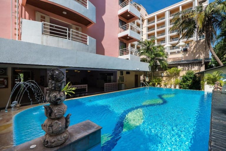 Bella Villa Metro Hotel Best Guest Friendly Hotels In North Pattaya-Swimming pool