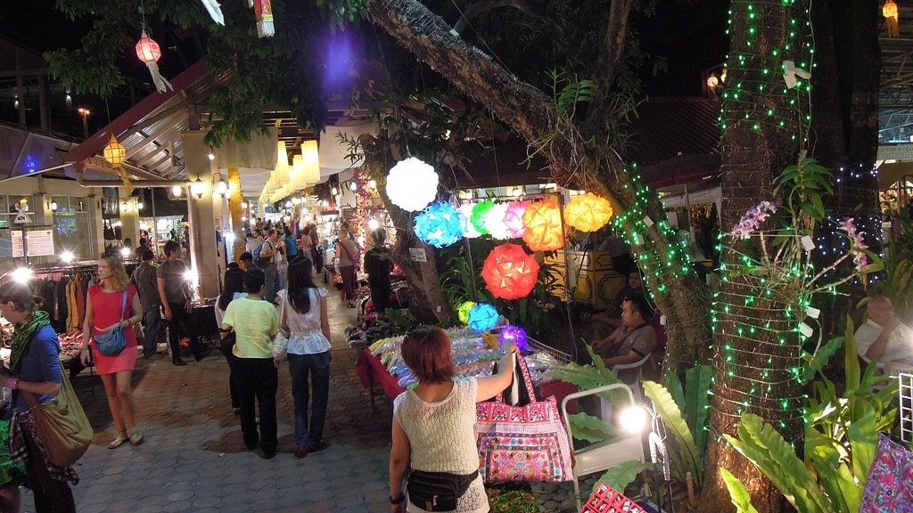 Chiang Rai night bazaar , thailand night bazaar