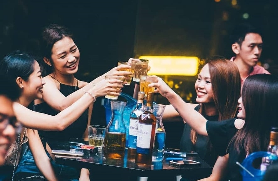 Girlie bars in bangkok - Lady Drinks for thai girls