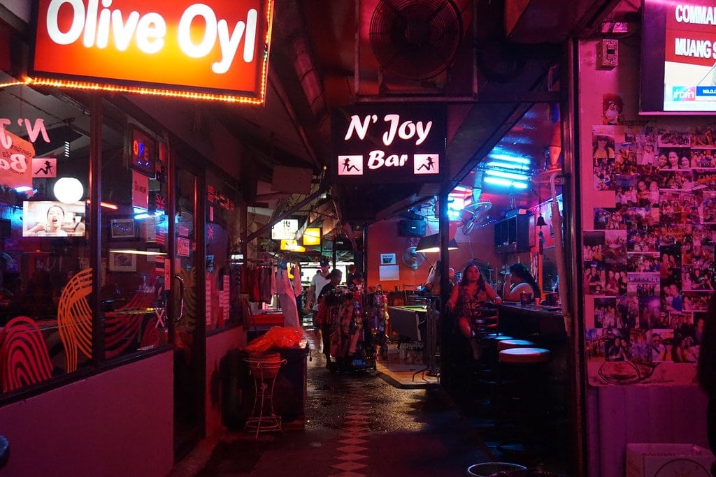 cheapest thai bars for thai hooker - soi 22 sukhumvit